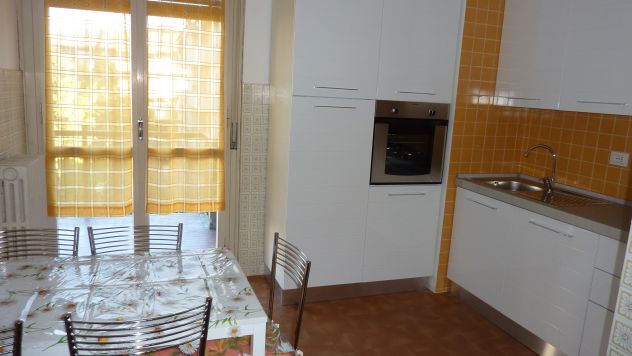 1-2 posti letto in camera doppia zona istituti-policlinico – spese incluse - Foto 3