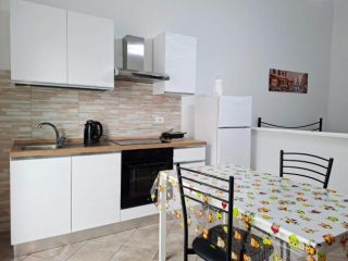 Appartamento in affitto a Buti 32 mq  Rif: 1413458