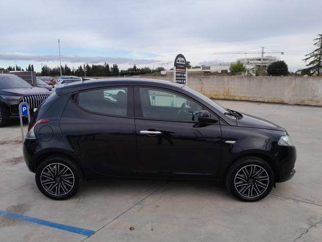N2 LANCIA YPSILON 1.0 HYBRID S&S ORO - Foto 9