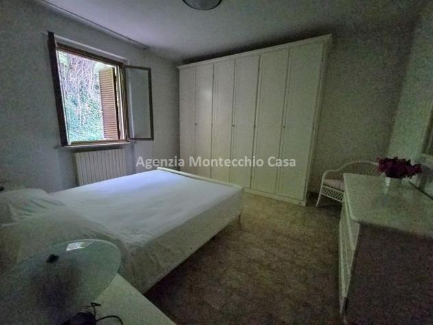 CASA SINGOLA CON DUE APPARTAMENTI, AMPIO TERRENO E VISTA PANORAMICA - Foto 4