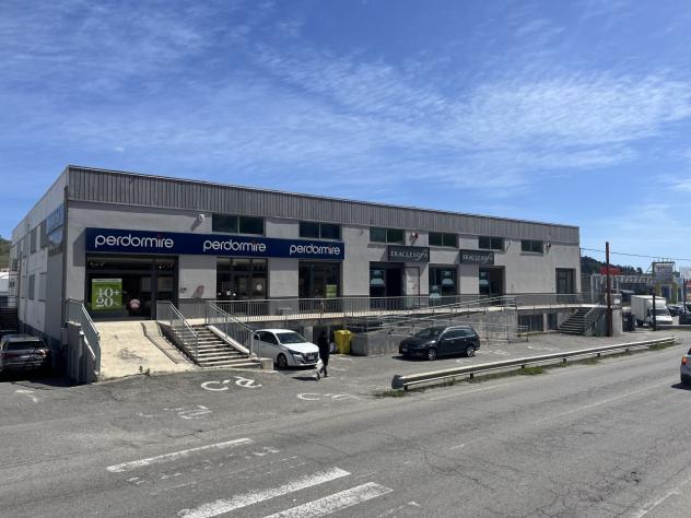 Commerciale in vendita a Catanzaro