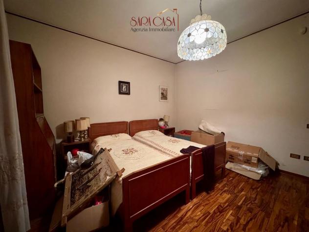 Casa indipendente con taverna, garage e giardino su quattro lati - Foto 10