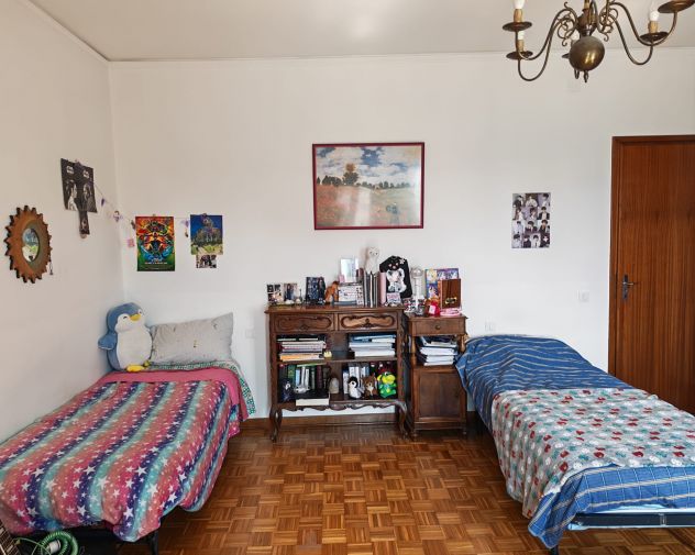 Mestre zona residenziale sicura affitto due ampie camere a due letti