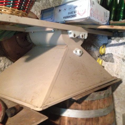 Pigiatrice manuale per estrarre mosto - Foto 3