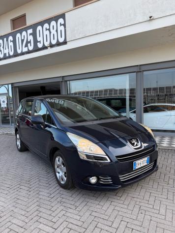 Peugeot 5008 2.0 HDi 150CV Business - Foto 3