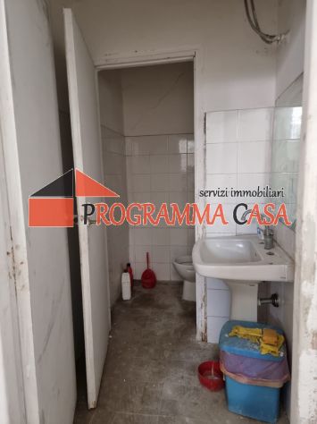 POMEZIA CENTRO VIA ROMA MAGAZZINO 200 MQ H 4 LIBERO SUBITO - Foto 9