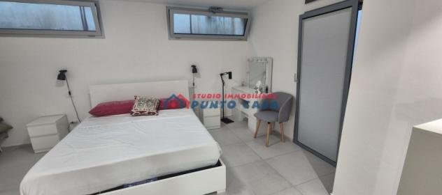 LUNGOMARE DANTE ALIGHIERI - Fronte Spiaggia - 100 mq, 3 vani oltre accessori. Residence esclusivo con piscina. Euro 130mila - Foto 7