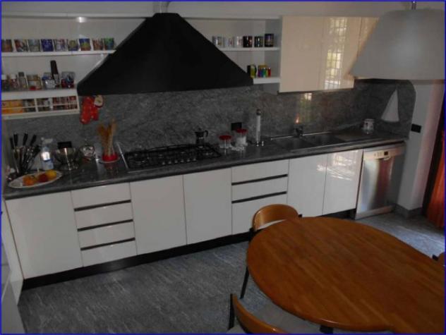 Immobile in asta di 479 m², box auto doppio in vendita a Gorla Minore - Foto 8