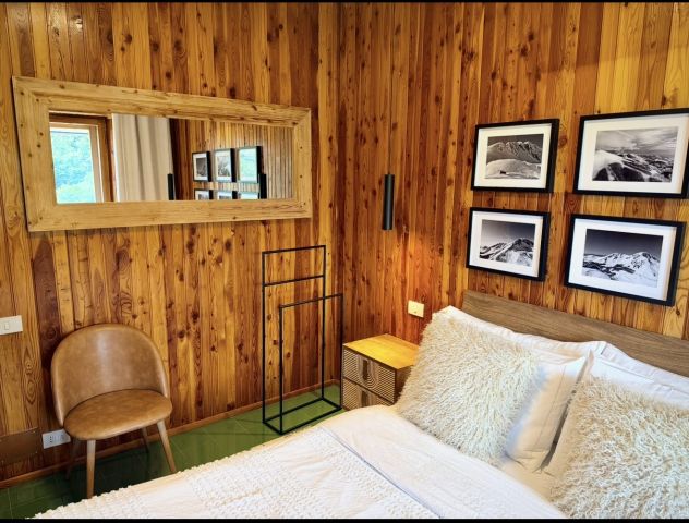 Terminillo Elegante Chalet – Camino, Vista Bosco, Wi-Fi e Comfort - Foto 8