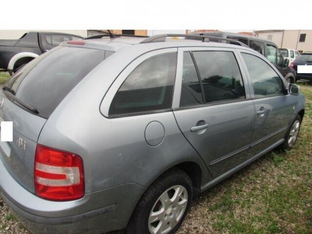 Skoda Fabia 1.4 16V/75 CV cat Wagon Style GPL VALIDO 2029 - Foto 3