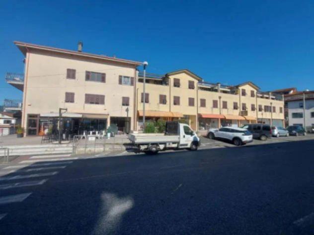 Immobile in asta di 119 m², box auto in vendita a Licciana Nardi - Foto 3