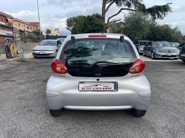 Toyota Aygo 1.0 12V VVT-i 5 porte - Foto 10