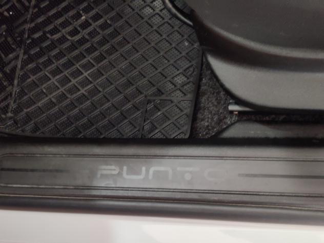 Fiat Punto 1.3 MJT II S&S 95 CV 5 porte Lounge - Foto 6