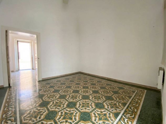 AMPIA SOLUZIONE INDIPENDENTE CON TERRAZZO - Foto 7
