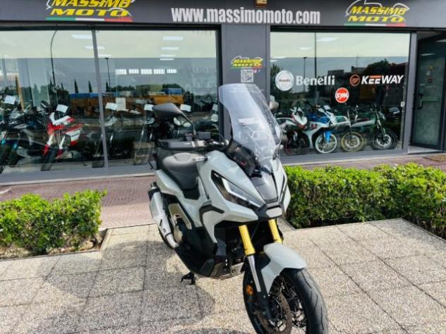 HONDA X-ADV 750 TUTTO INCLUSO ANCHE PASSAGGIO! MINI RATE rif. 24165647