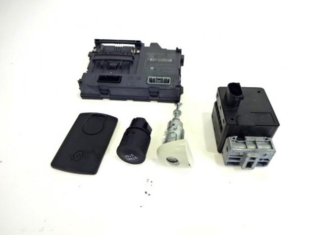 487004399R KIT BLOCCHETTI ACCENSIONE APERTURA CON CENTRALINA LETTORE CHIAVE A SCHEDA RENAULT CAPTUR 0.9 B 66KW 5M 5P (2017) RICAMBIO USATO 285901547R