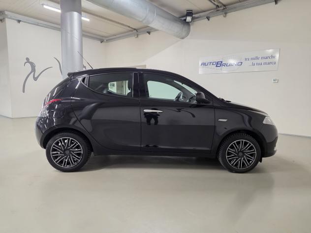 Lancia Ypsilon 1.2 69cv GPL Ecochic Gold - Foto 4