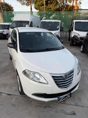 LANCIA Ypsilon 0.9 TwinAir 85 CV 5 porte Metano Ecochic Gold rif. 23806723 - Foto 7