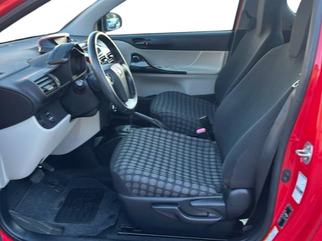 Toyota iQ 1.3 VVT-I - Foto 9