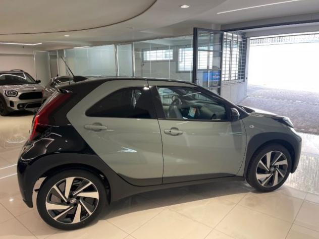 TOYOTA Aygo X 1.0 VVT-i 72 CV 5 porte Lounge S-CVT rif. 23841228 - Foto 8