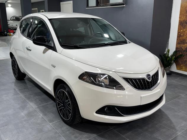 Lancia Ypsilon 1.0 FireFly 5 porte S&S Hybrid Gold - Foto 3