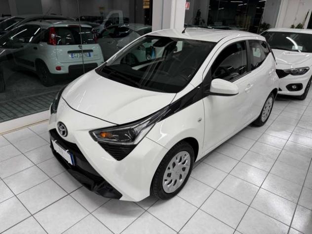 TOYOTA Aygo Connect 1.0 VVT-i 72CV 5 porte x-cool rif. 23829831
