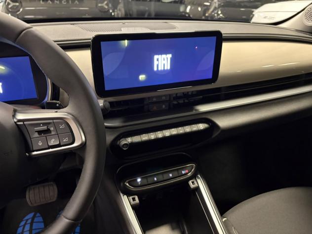 FIAT 600 1.2 Hybrid 145cv - Foto 10
