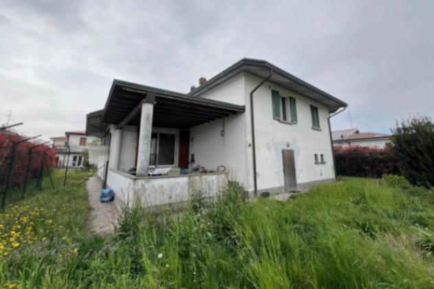 Immobile in asta di 292 m² con più di 5 locali e box auto in vendita a Pianengo - Foto 2