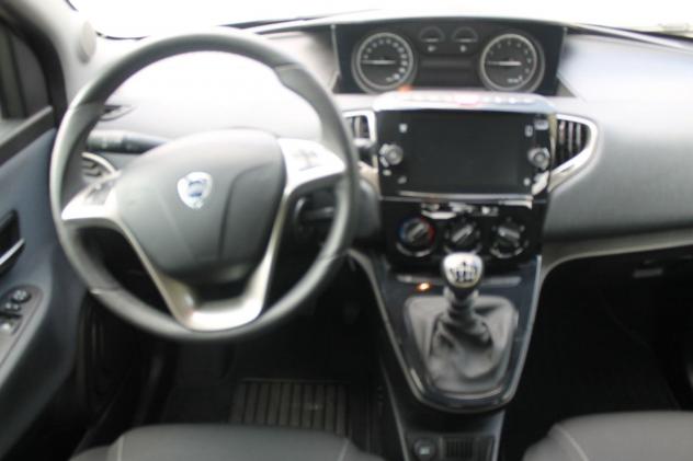 Lancia Ypsilon 1.0 FireFly 5 porte S&S Hybrid Gold - Foto 8