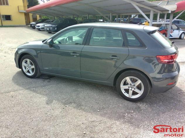 AUDI - A3 - 1.6 TDI S tronic Sport - Foto 4