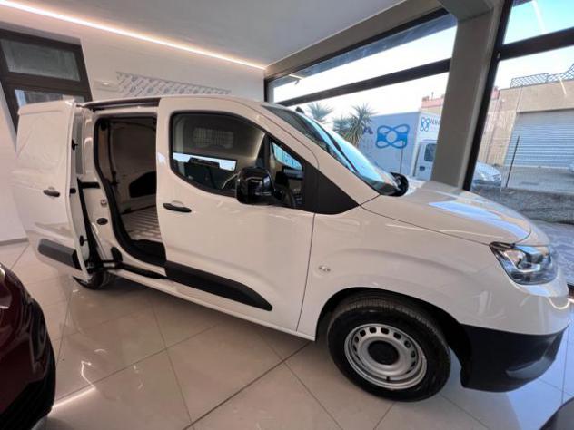 TOYOTA Proace City 1.2 110 CV S&S PC 4p. Active rif. 16773056 - Foto 2