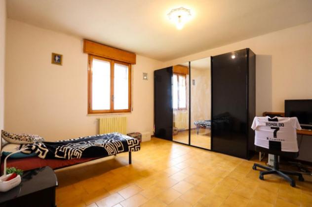 Casa indipendente di 110 m² con 4 locali e box auto in vendita a Mirandola - Foto 12