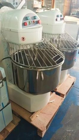 VENDITA ATTREZZATURE RISTORAZIONE : IMPASTATRICE - Foto 2