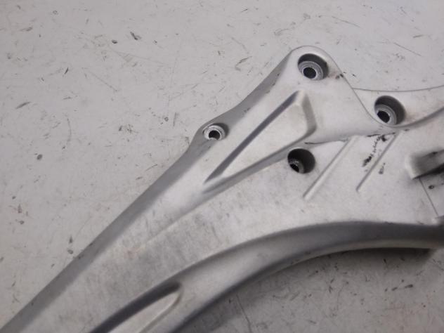 SUZUKI GLADIUS SFV 650 SUPPORTO STAFFA PEDANE DESTRO 2009 2010 CX111 - Foto 3