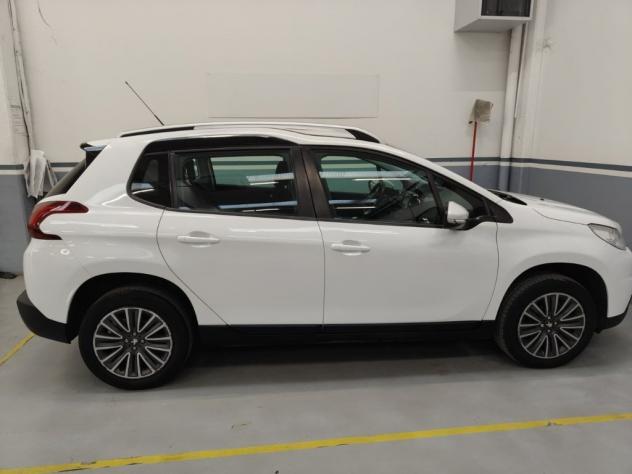 Peugeot 2008 Benzina 1.2 puretech Active 82cv my16 - Foto 6