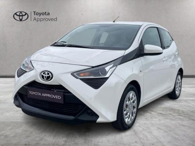 TOYOTA Aygo 1.0 VVT-i 72 CV 5 porte x-play rif. 23910635