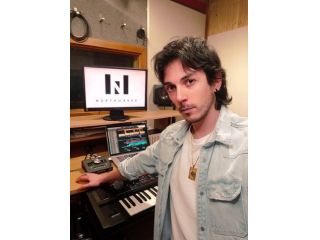 Lezioni di canto a Milano e online - Andrea Caldera Vocal coach Milano