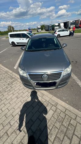 Volkswagen Passat 16 benzina automatico
