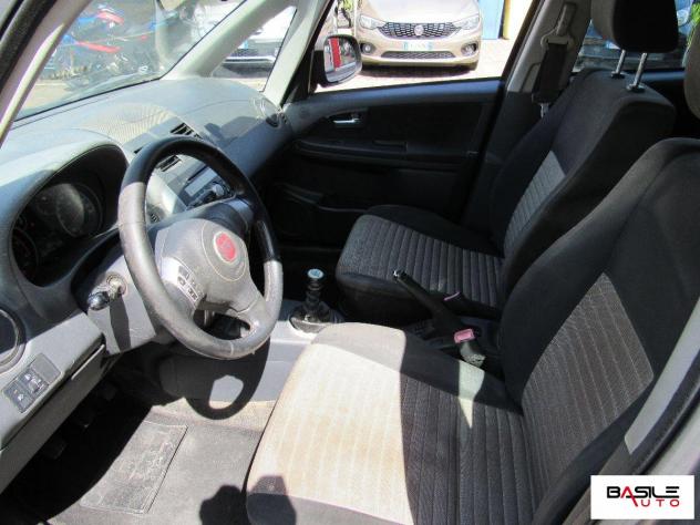 FIAT - Sedici - 1.9 MJT 4x2 Emotion - Foto 7