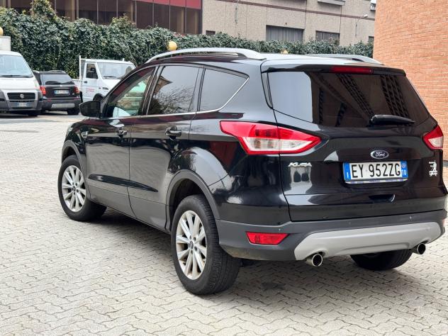 Ford Kuga 2.0 TDCI 150 CV S&S 4WD Powershift Titanium - Foto 3