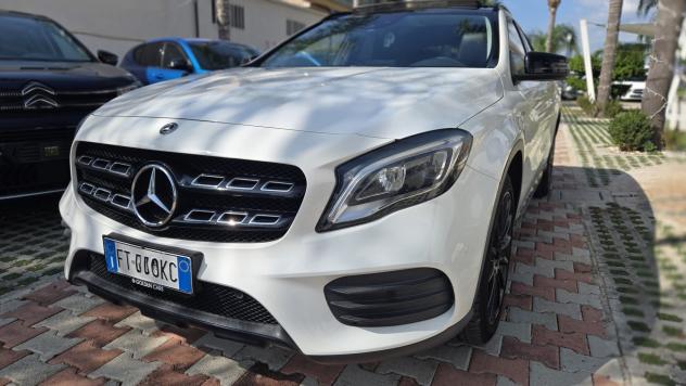 Mercedes-Benz GLA 200 d 2.2 136CV Night Edition auto Tetto Pelle Navi - Foto 3