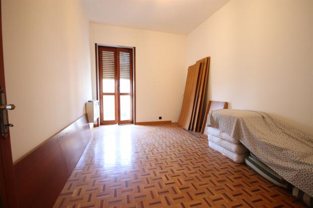 MONZA San Giuseppe - ottimo plurilocale al piano alto con box - Foto 17