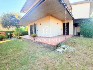 Villetta a schiera angolare in affitto a Ricortola - Massa 150 mq Rif: 1423666