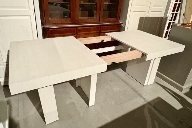 NUOVO TAVOLO Cm. 160x90 all. Cm. 410x90 LEGNO NOBILITATO FIN. BIANCO CONSUMATO - Foto 6