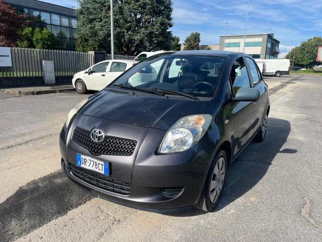 Toyota Yaris 1.0 5 porte