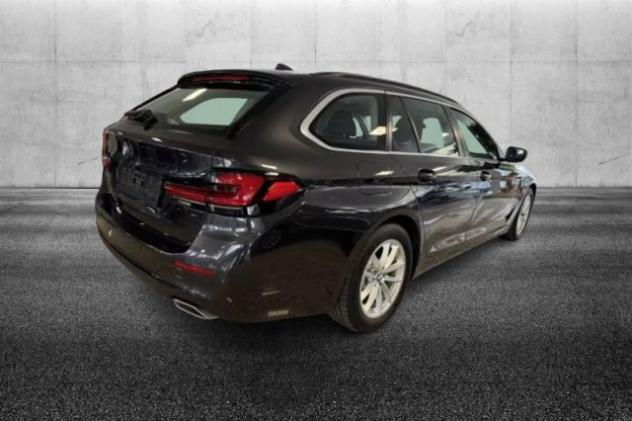BMW 520 d 48V xDrive Touring Business rif. 24049664 - Foto 3