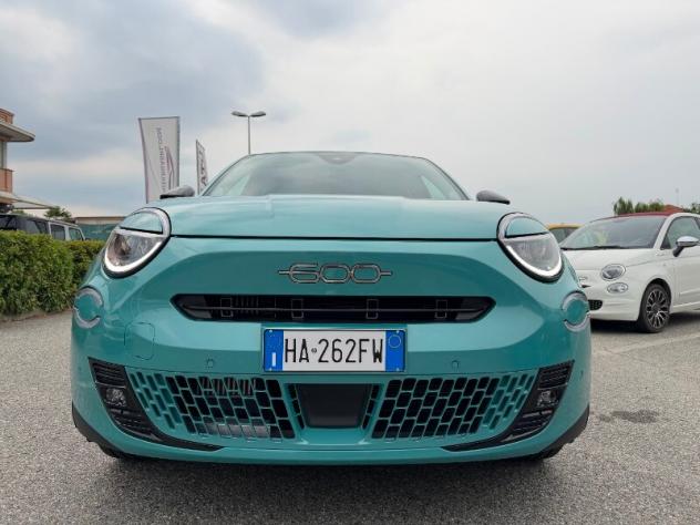 FIAT 600 (2023--) 600 Hybrid 145 CV DCT MHEV La Prima II - Foto 3