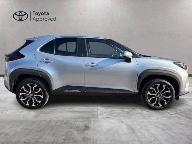 Toyota Yaris Cross 1.5 Hybrid 5p. E-CVT AWD-i Trend - Foto 7