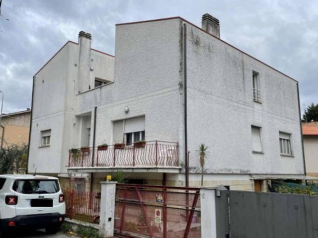 Immobile in asta di 418 m² con più di 5 locali e box auto in vendita a Fano - Foto 13