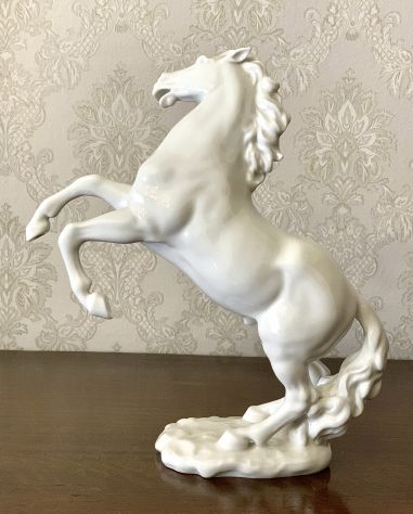 NOTA SCULTURA "CAVALLO RAMPANTE" - Foto 2